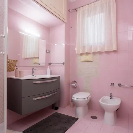 Apartamento Emy House *